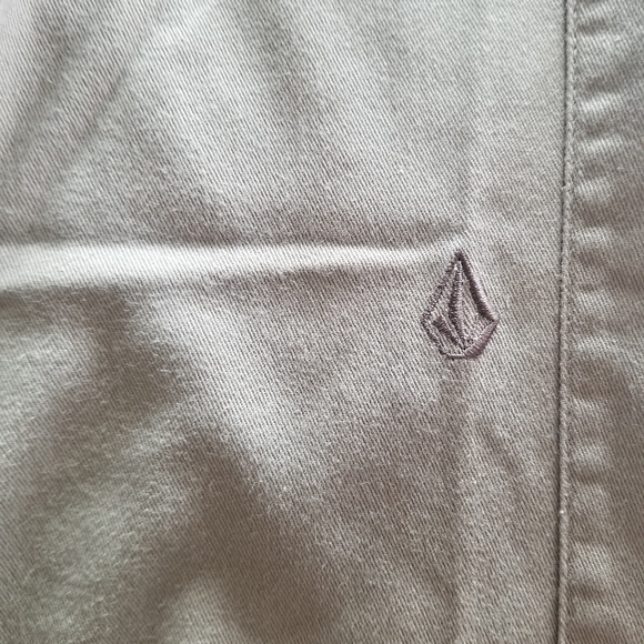 Boys Volcom Fricken Modern khaki pants size 26 - Picture 3 of 5